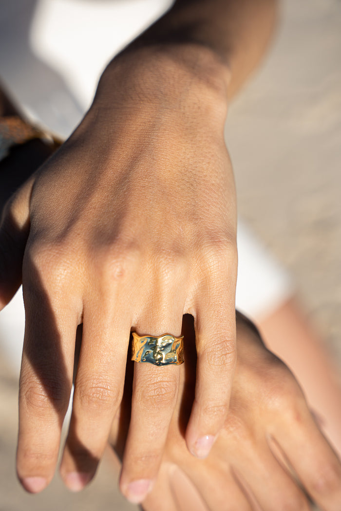 AURORA TEXTURED RING
