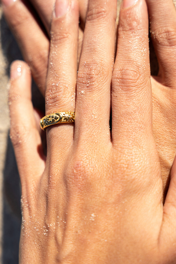 MOONRISE RING