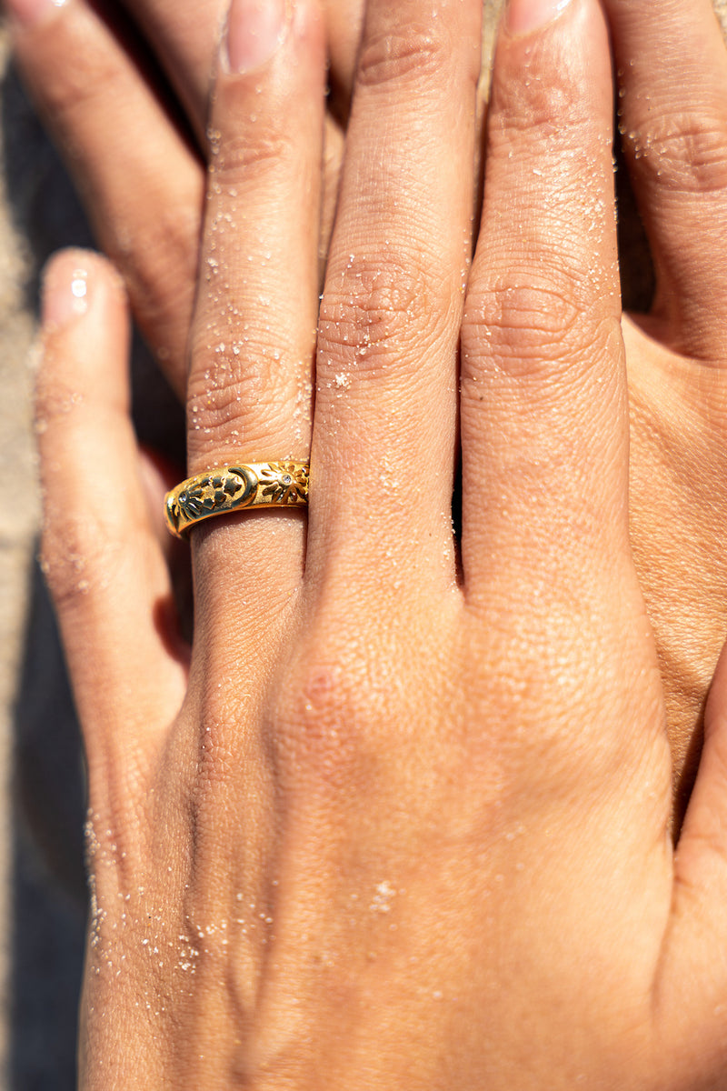 MOONRISE RING