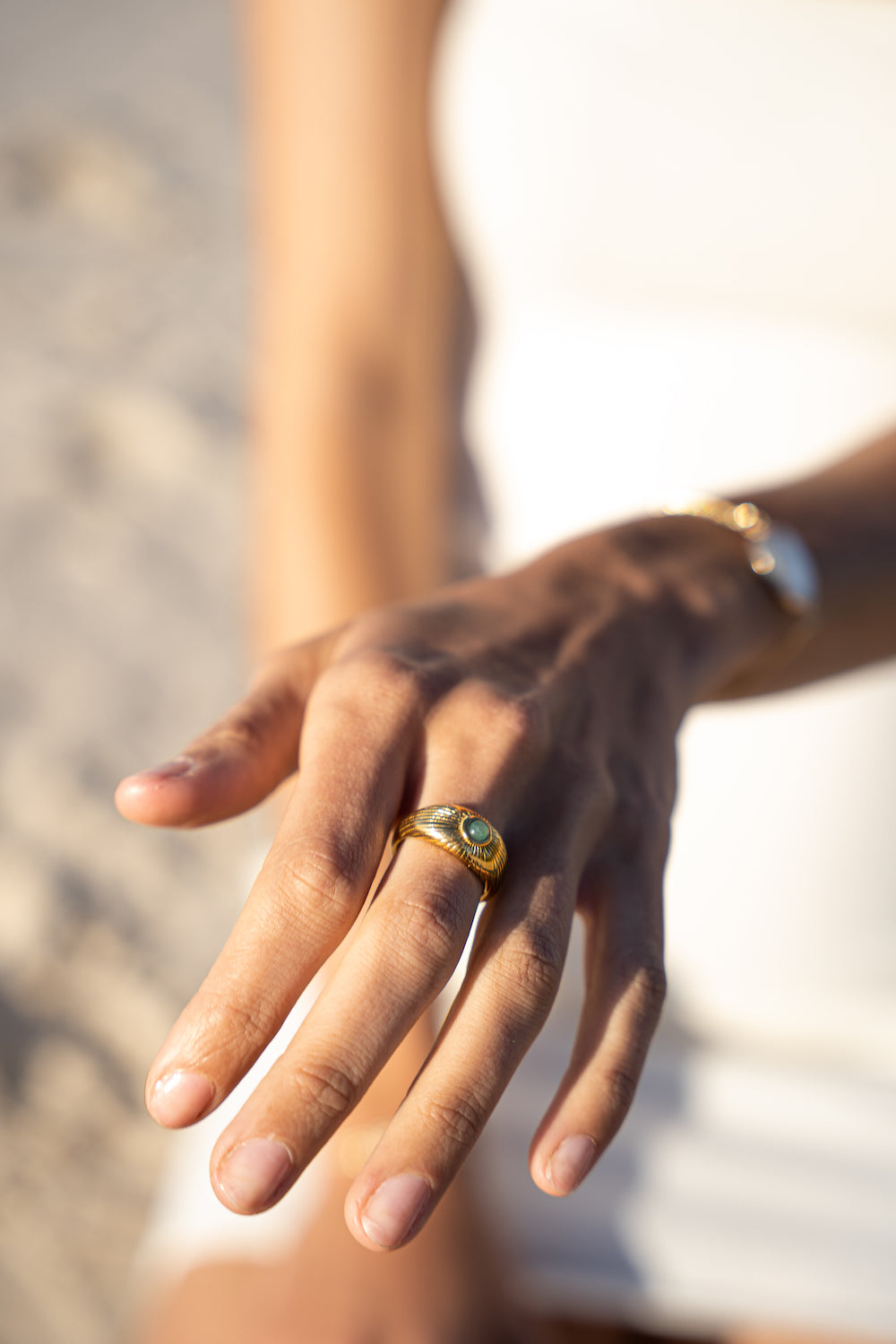 EMERALD SUNRISE RING