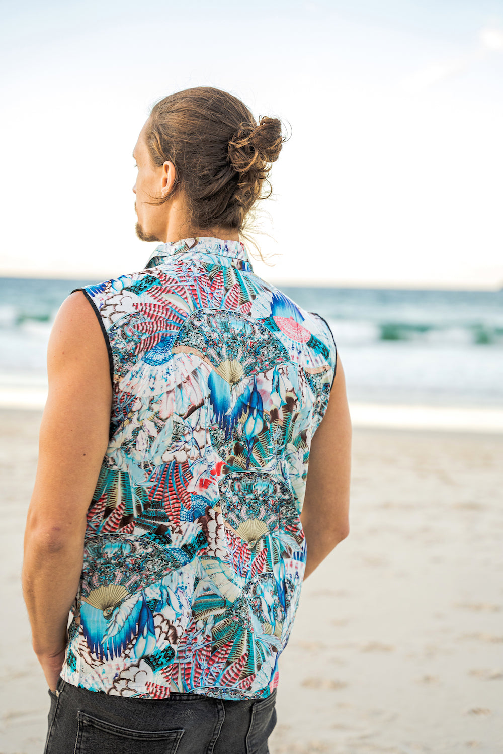 PARADISE BLUE SLEEVELESS