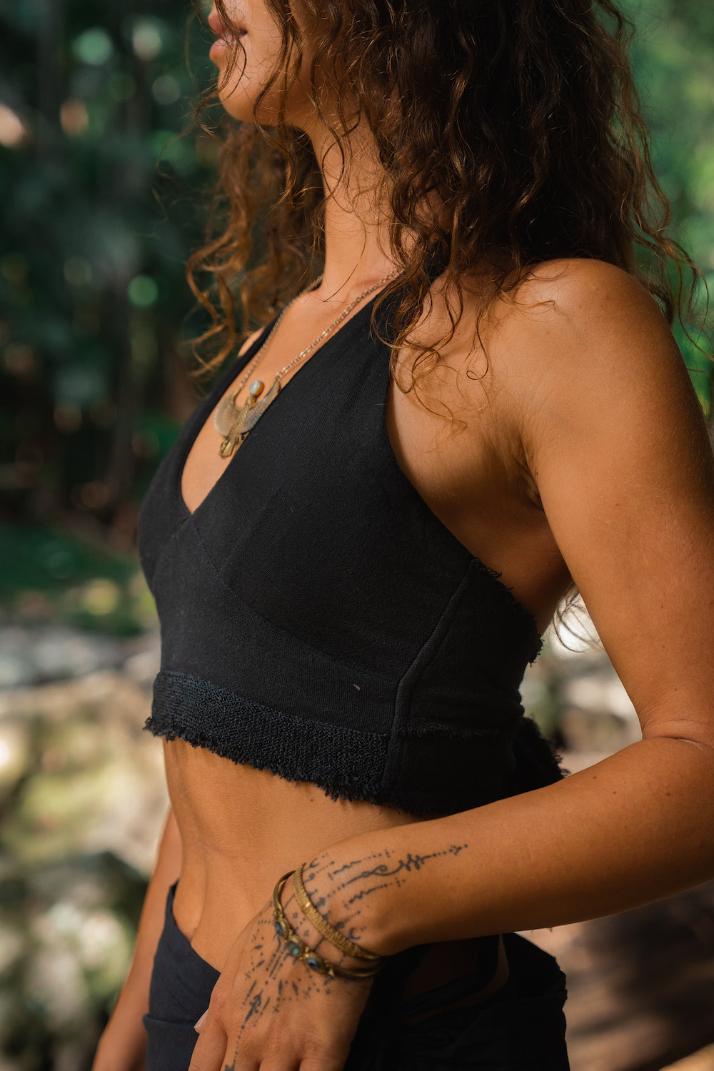 AJAYA CROP TOP BLACK