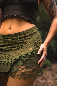 PIXIE LACE MINI SKIRT GREEN