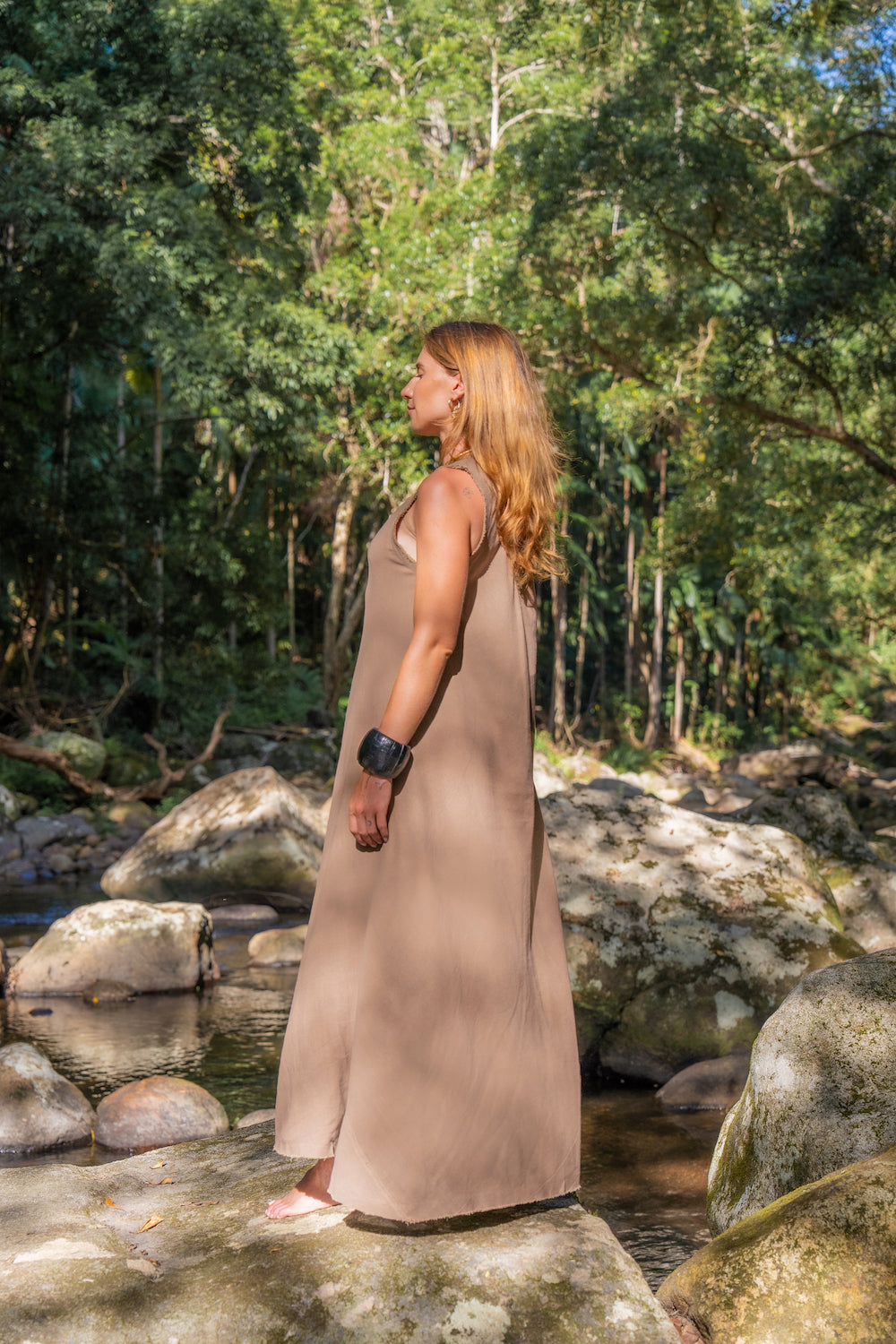 ILANA DRESS EARTHY NATURAL BROWN