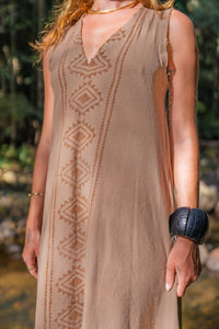 ILANA DRESS EARTHY NATURAL BROWN