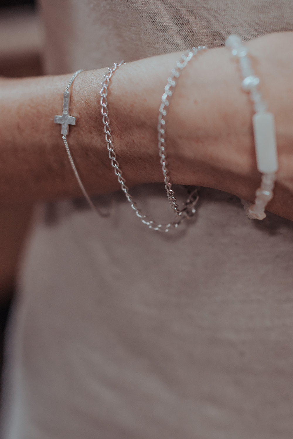 CROSS BRACELET